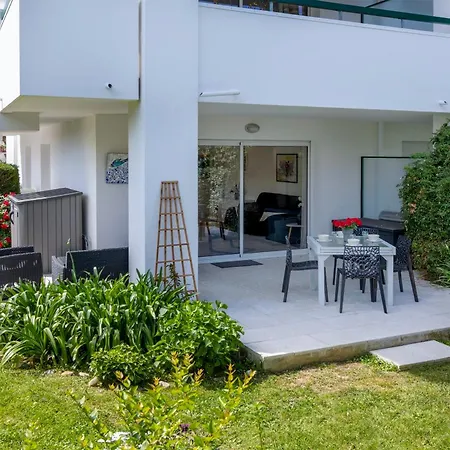 Apartament Iris - Welkeys *